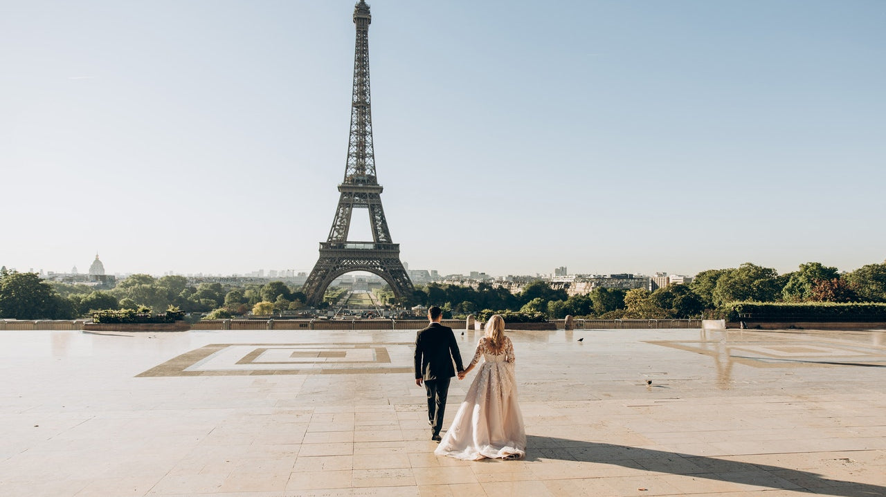 Why is France Known for Romance? (Pexel image)