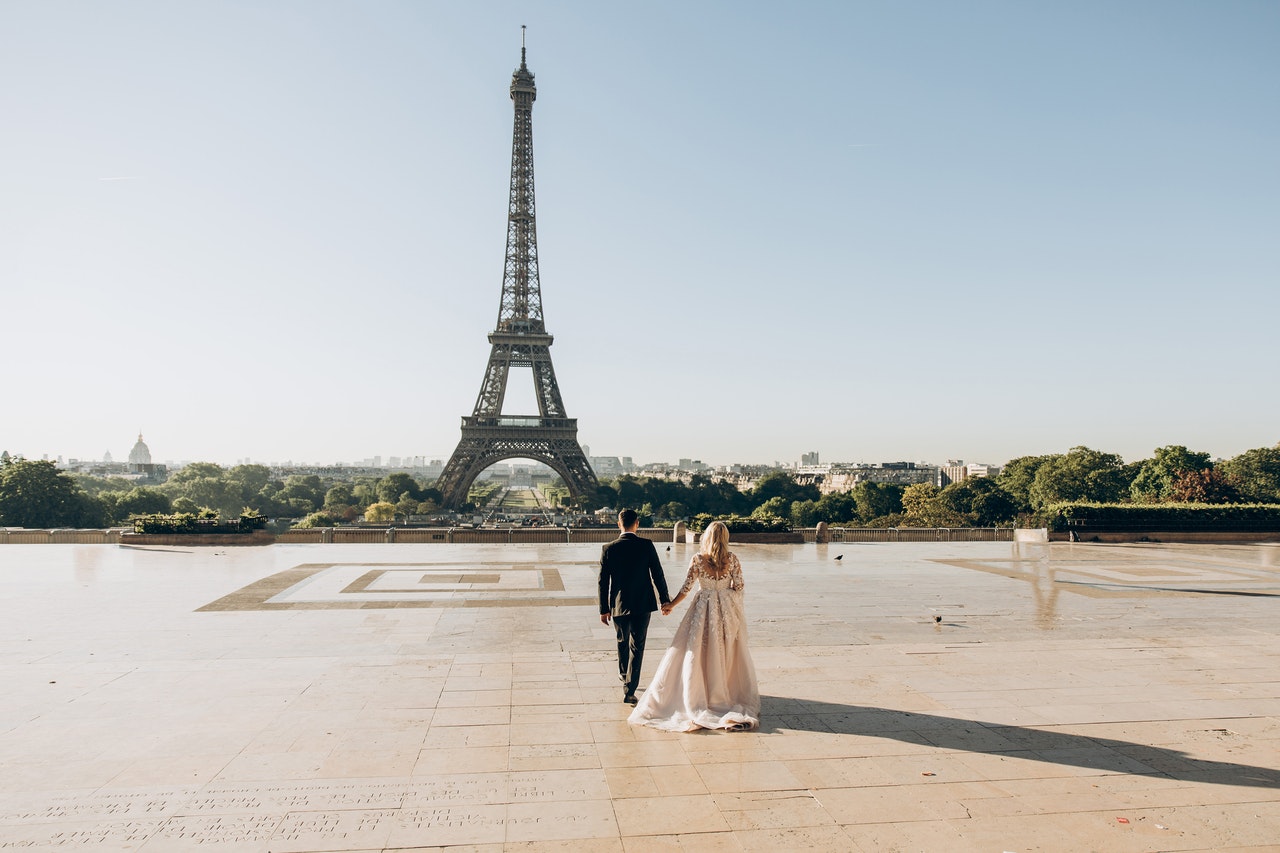 Why is France Known for Romance? (Pexel image)