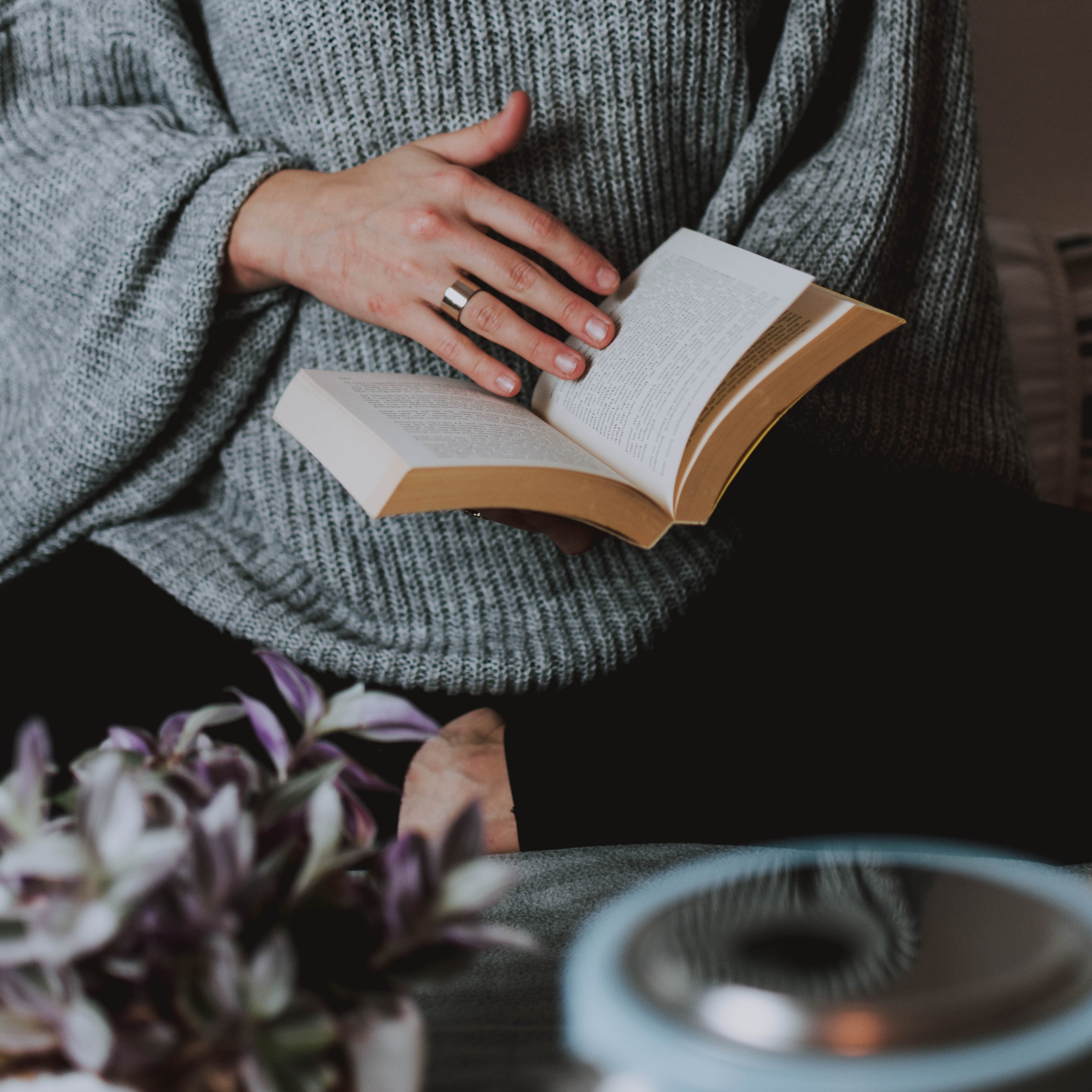 Try a New Fragrance Based on Your Favourite Book Genre - Pexel Image
